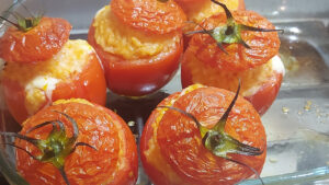 pomodori ripieni di riso cotti