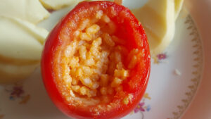 pomodoro ripieno di riso