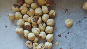 nocciole tostate e spellate