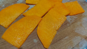 zucca tagliata a fette