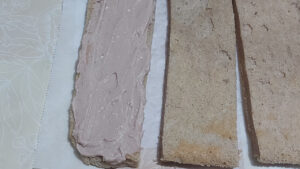 striscia di pasta biscotto farcita