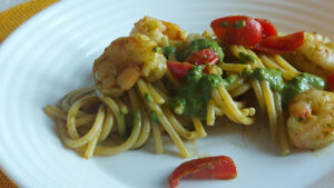 pasta gamberetti e pesto