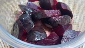 barbabietola precotta tagliata