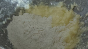 impasto pasta frolla con farina