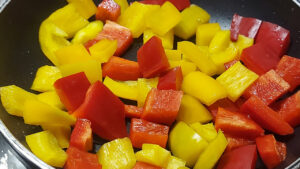 peperoni tagliati crudi