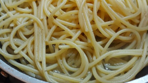 padella con pasta