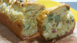 plumcake alle fave e pecorino