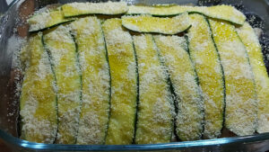 tortino di zucchine crudo con olio
