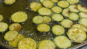 zucchine fritte in padella