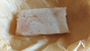 filetto di merluzzo crudo in teglia